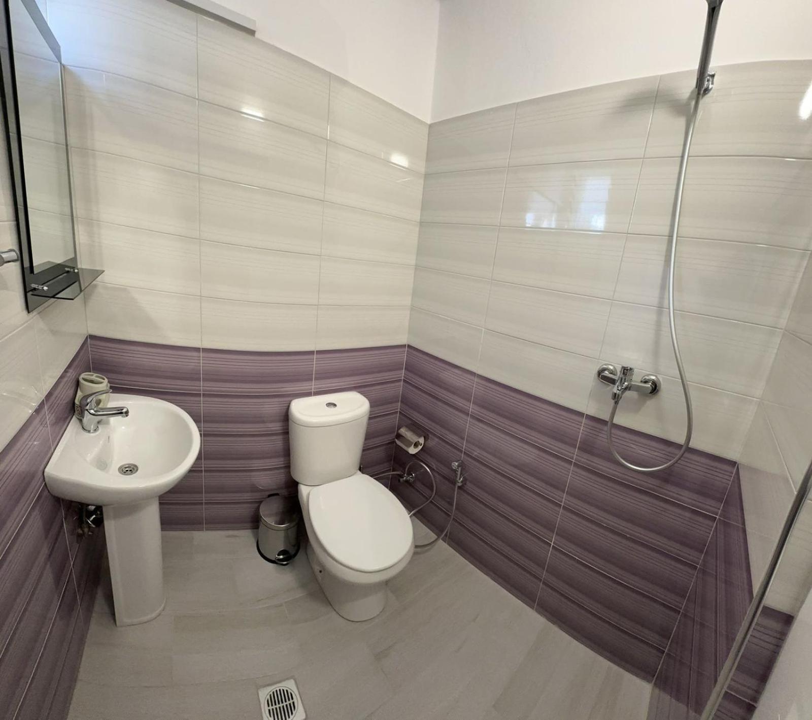 Xhibo Apartments Sarandë Exterior foto